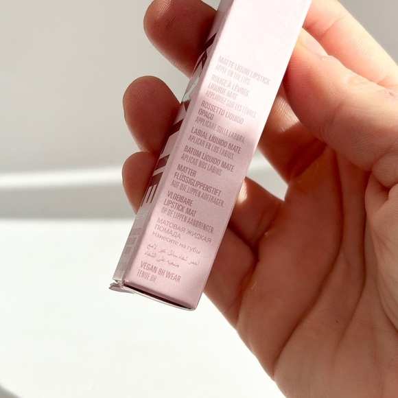 NWT Kylie Cosmetics Matte Liquid Lipstick - color 707 - KHLO$ - Picture 8 of 11